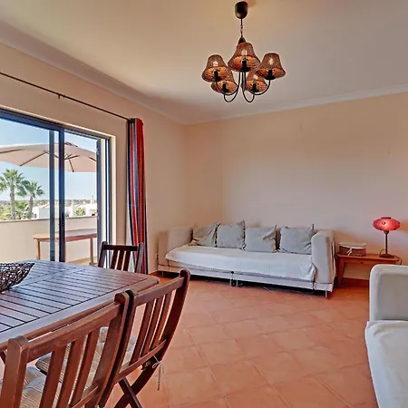 Secret Garden 1 And Pool By Homing Apartment *