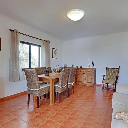 Secret Garden 1 And Pool By Homing Apartment